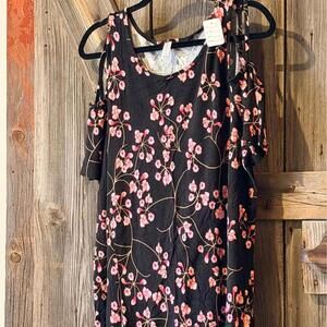 XX-Large Black Floral Cold Shoulder Dress